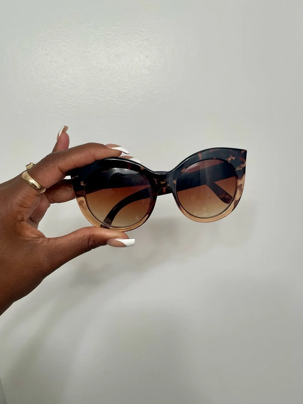 Steve madden Tortoiseshell Cat-Eye Sunglasses - Brown Gradient Lenses